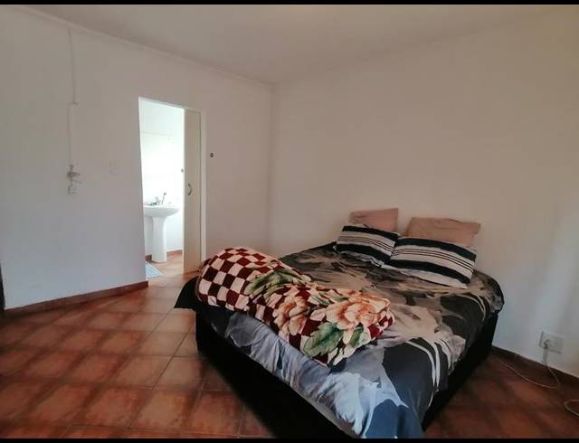 2 BEDROOM PROPERTY TO RENT IN DALPARK EXT 1